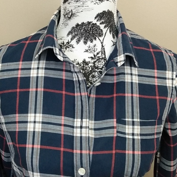3/$15 J. Crew shirt XS - Picture 2 of 4